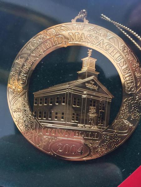 2004 Tree Ornament - Town Hall